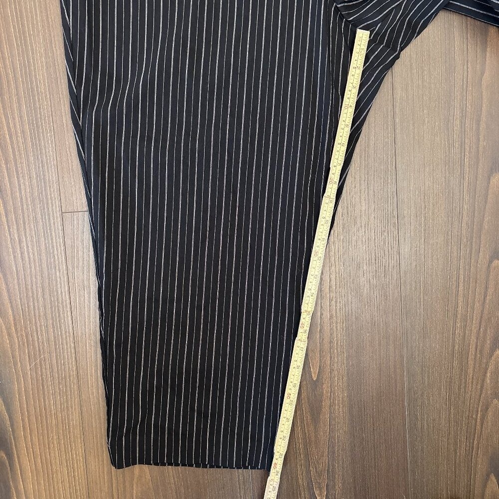 Lane Bryant Black & White Pinstripe Cropped Dress Pants Size 28 - Picture 11 of 11
